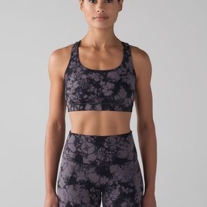 |•lululemon•| ‘Energy’ Shibori Magnum Bra